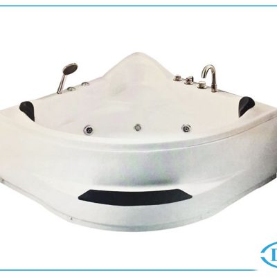 Bồn tắm massage Daros HT-46