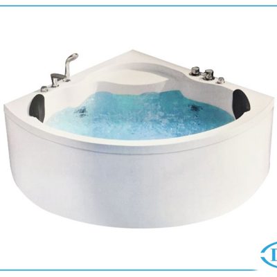 Bồn tắm massage Daros HT-48