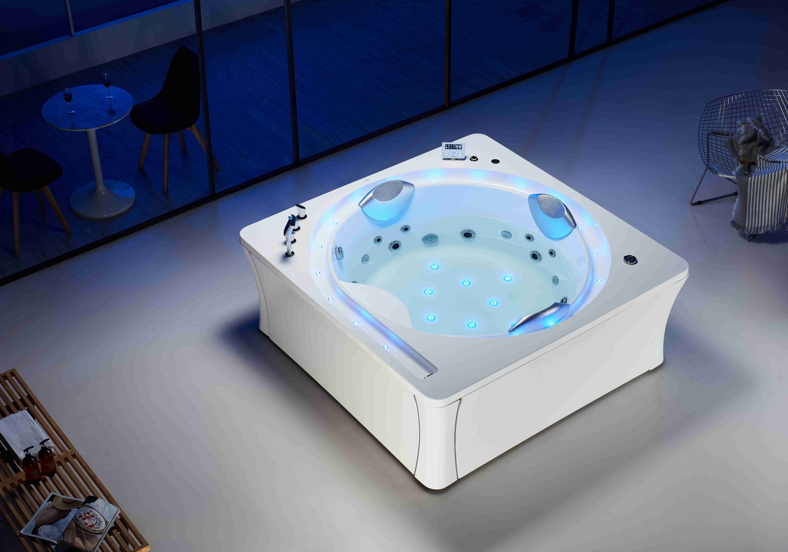 Bồn tắm massage Daros HT-700 Bồn tắm massage Daros HT-700
