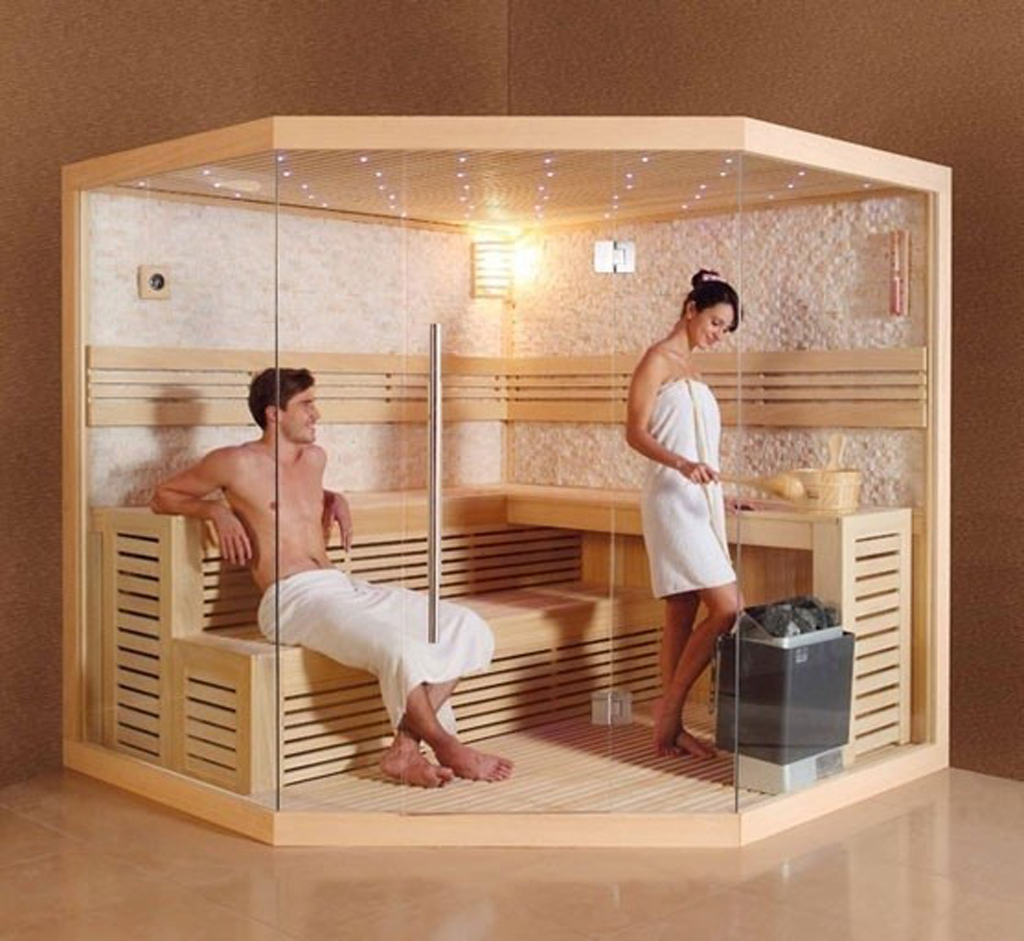 Thay đồ trước khi vào phòng xông hơi
