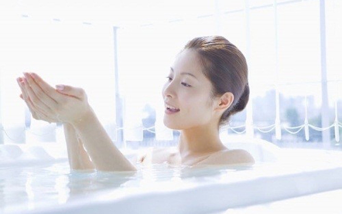 Vô vàn lợi ích tắm ngâm mang lại