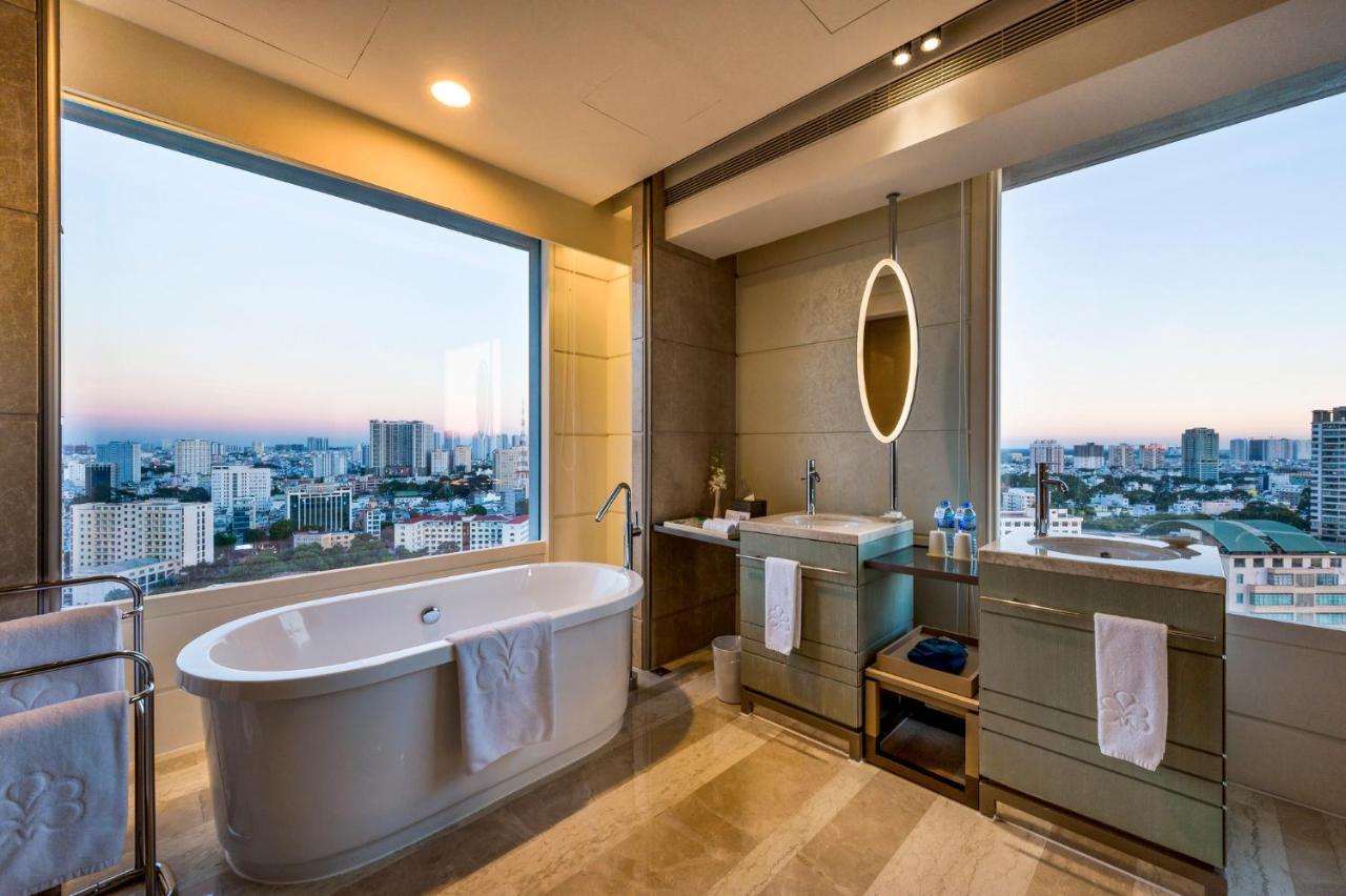 Có nên tắm bồn ở khách sạn không?