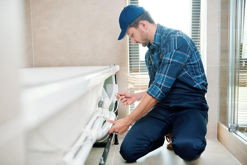 Tuyệt đối không tự ý sửa chữa các linh kiện điện của bồn tắm tròn.