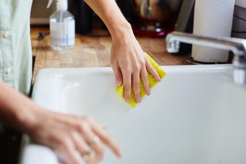Những lưu ý quan trọng khi vệ sinh Lavabo