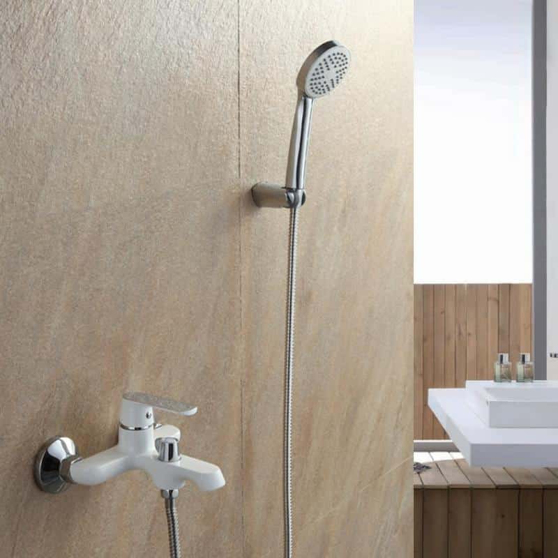 Vòi sen thường kiểu dáng đơn giản 