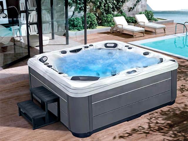 Bồn sục jacuzzi